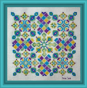 Prism Interlace by Tempting Tangles