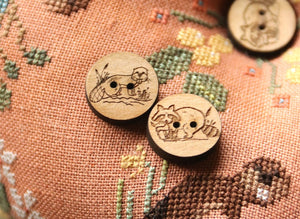 Finn Willow Buttons by Heartstring Samplery