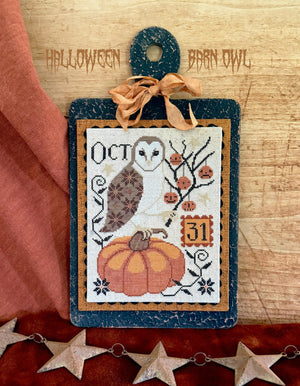 Halloween Barn Owl design by Teresa Kogut